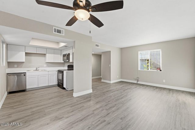 2847 N 46TH Avenue 10, Phoenix, AZ 85035