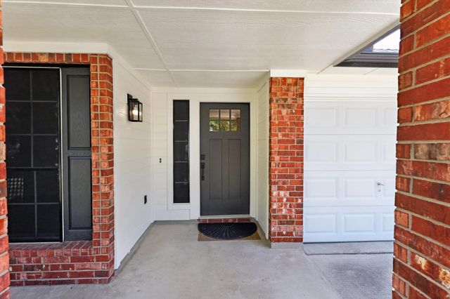 8817 Corran Ferry DR, Austin, TX 78749