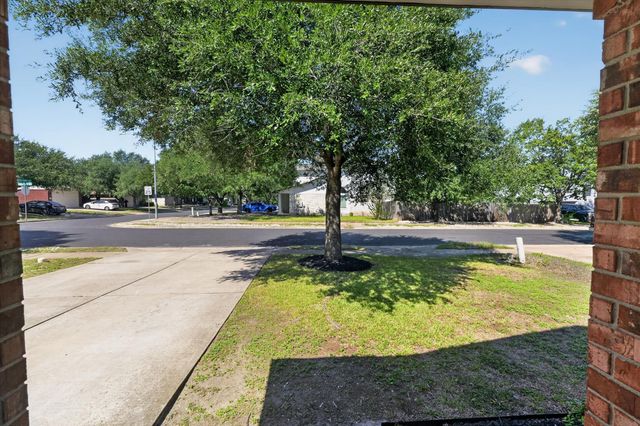8817 Corran Ferry DR, Austin, TX 78749