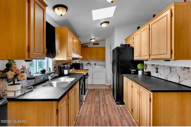 1901 W Three Kings, Vail, AZ 85641