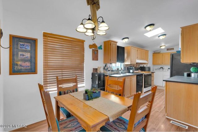 1901 W Three Kings, Vail, AZ 85641