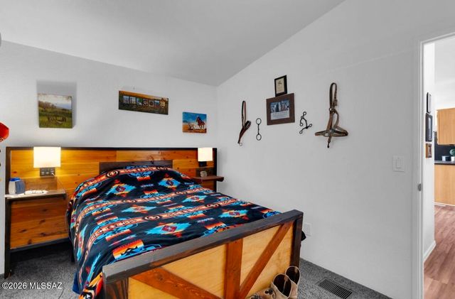 1901 W Three Kings, Vail, AZ 85641