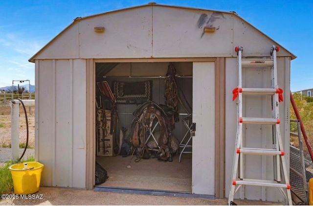 1901 W Three Kings, Vail, AZ 85641