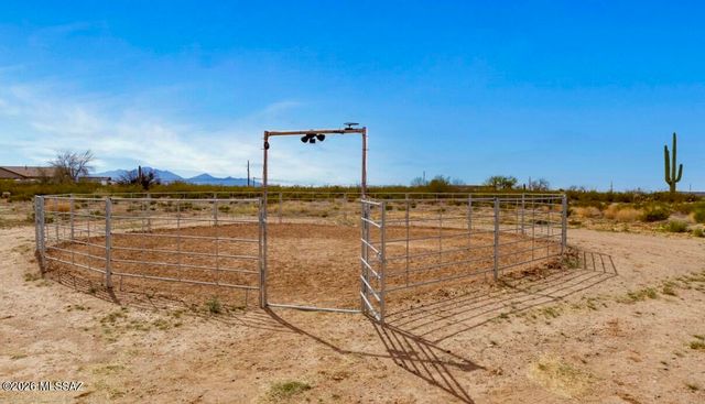 1901 W Three Kings, Vail, AZ 85641