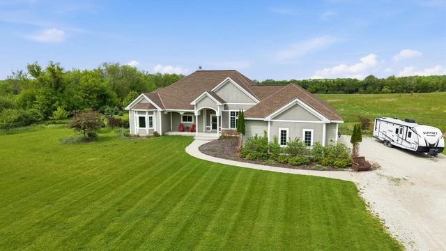 1829 County Highway K, Hartford, WI 53027