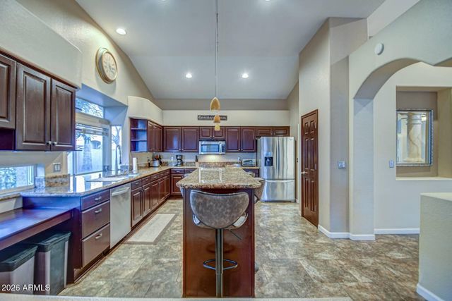 1676 E GLENHAVEN Drive, Phoenix, AZ 85048
