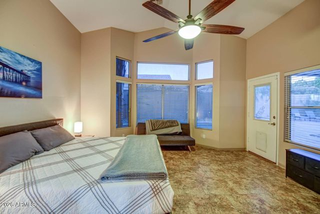 1676 E GLENHAVEN Drive, Phoenix, AZ 85048