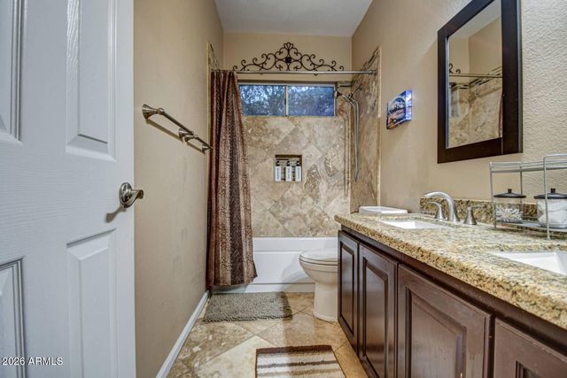 1676 E GLENHAVEN Drive, Phoenix, AZ 85048