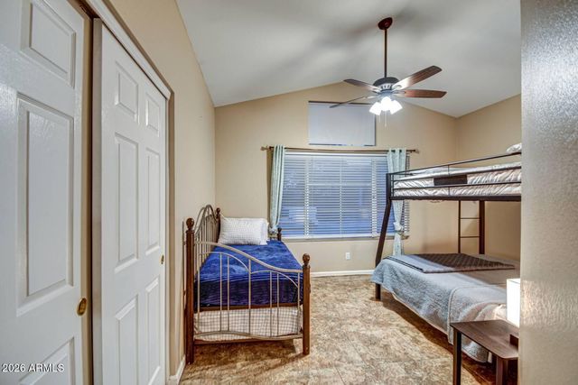 1676 E GLENHAVEN Drive, Phoenix, AZ 85048