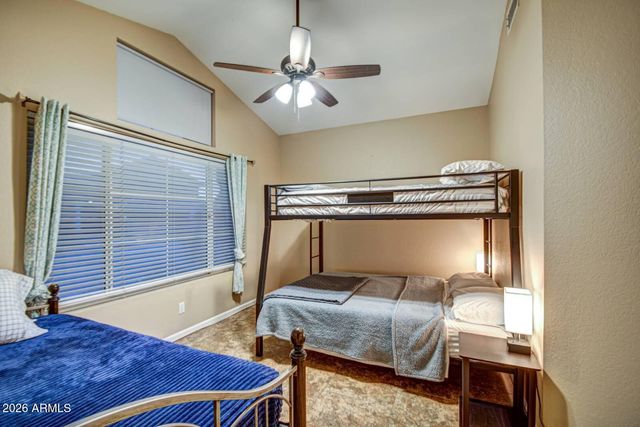 1676 E GLENHAVEN Drive, Phoenix, AZ 85048