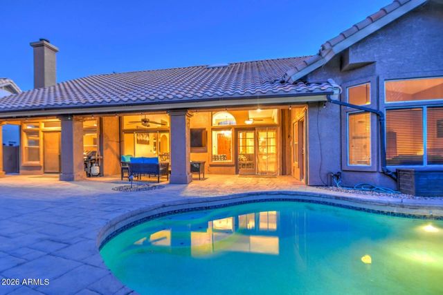 1676 E GLENHAVEN Drive, Phoenix, AZ 85048