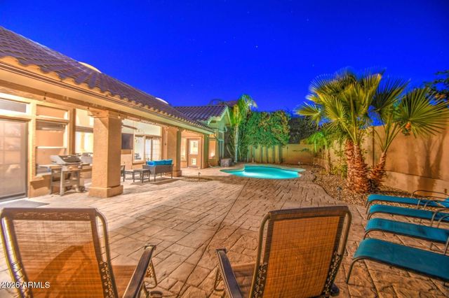 1676 E GLENHAVEN Drive, Phoenix, AZ 85048