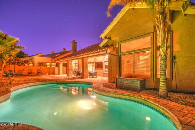 1676 E GLENHAVEN Drive, Phoenix, AZ 85048