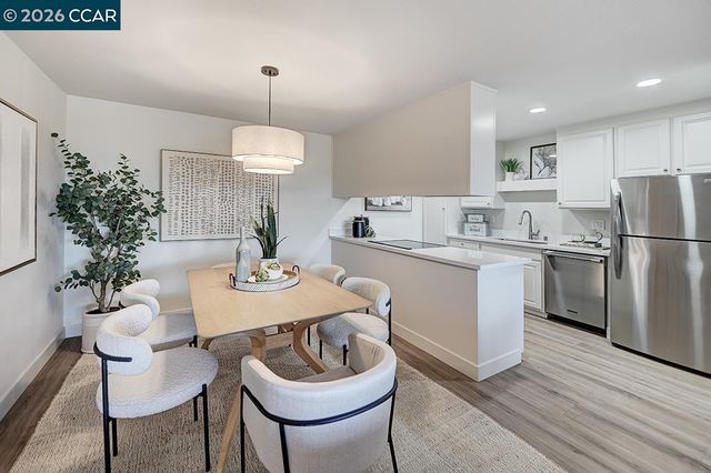 2101 PTARMIGAN DR 2, Walnut Creek, CA 94595