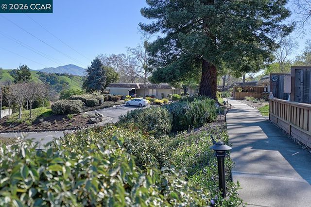 2101 PTARMIGAN DR 2, Walnut Creek, CA 94595