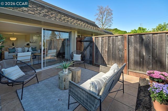 2101 PTARMIGAN DR 2, Walnut Creek, CA 94595