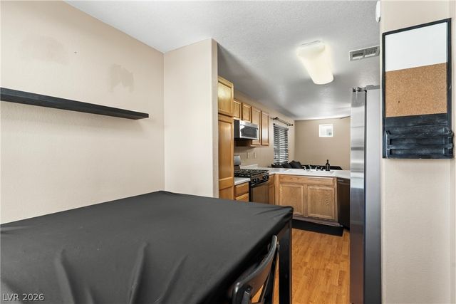 10353 Midseason Mist Street, Las Vegas, NV 89183