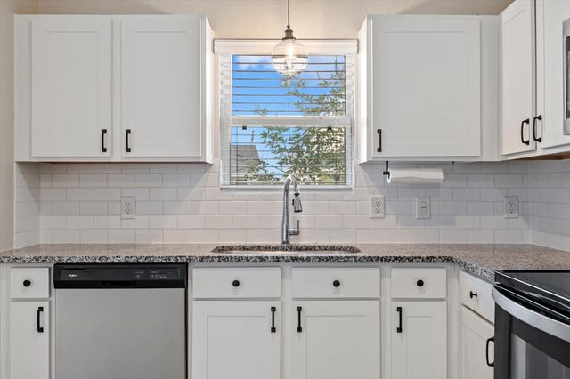 9903 Opal Stone Way, Conroe, TX 77306