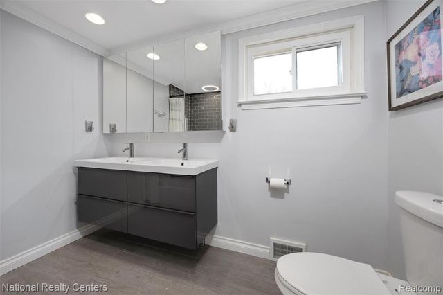 2365 Hamata Street, Ferndale, MI 48220