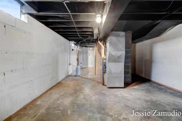 609 SE 60th Street, Kentwood, MI 49548