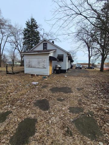 2122 Honore Avenue, North Chicago, IL 60064