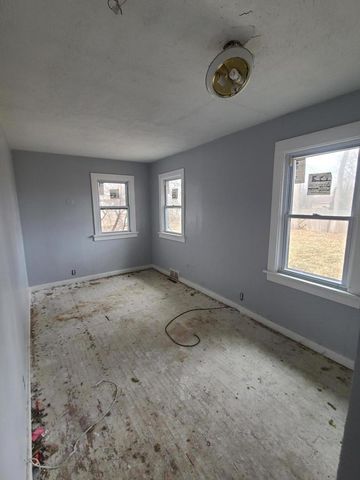 2122 Honore Avenue, North Chicago, IL 60064