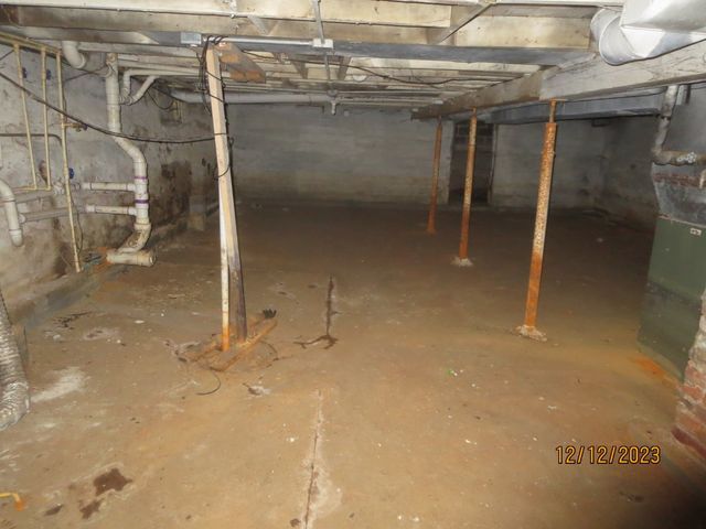 2122 Honore Avenue, North Chicago, IL 60064