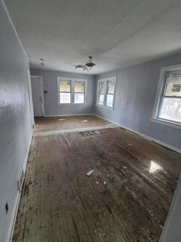 2122 Honore Avenue, North Chicago, IL 60064