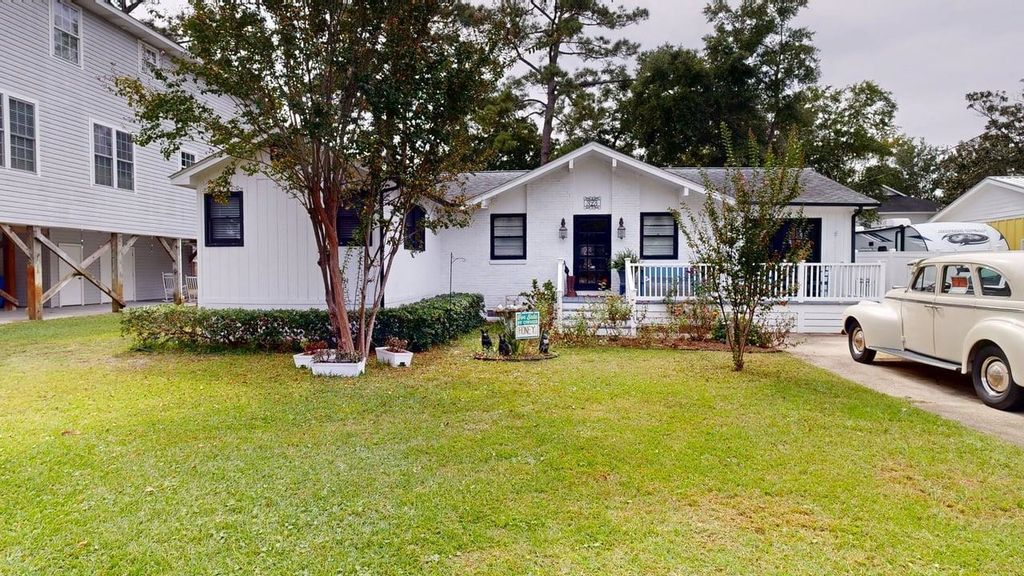 323 16th Ave. S, Surfside Beach, SC 29575 — exterior