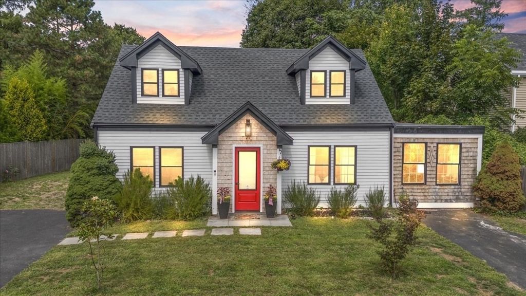 4 Hanover Street, Newbury, MA 01951