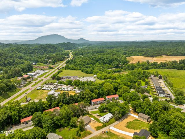 1039 Cedar Ln Lane, Sevierville, TN 37862