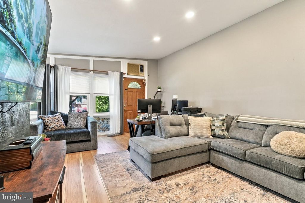 9333 RISING SUN AVE, PHILADELPHIA, PA 19115 — photo 3