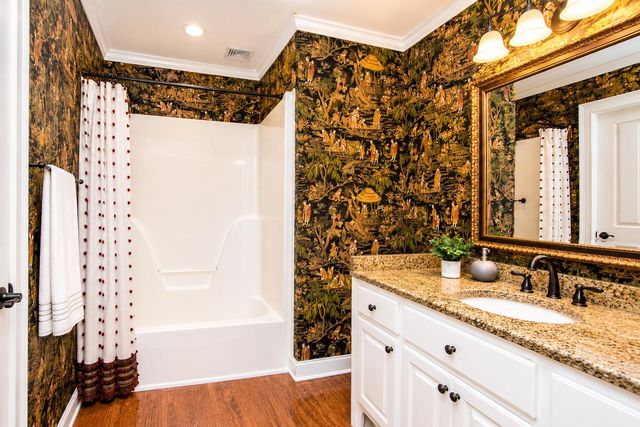 10 Moss Point, Hattiesburg, MS 39402