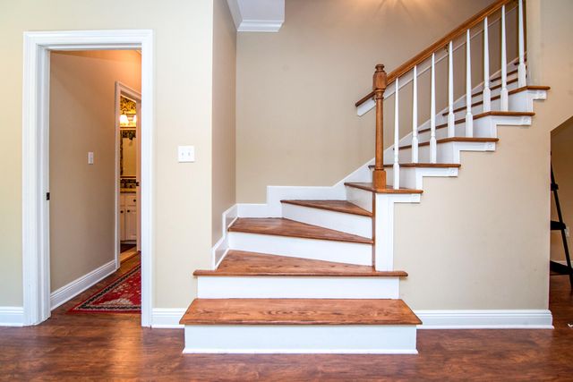 10 Moss Point, Hattiesburg, MS 39402