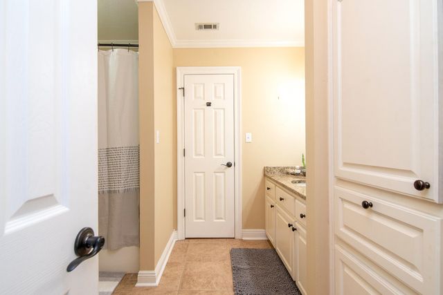 10 Moss Point, Hattiesburg, MS 39402