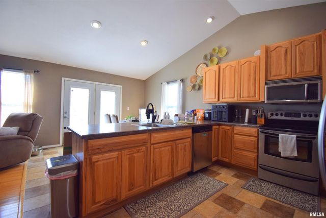 10341 N Puckett Lane, Mt Vernon, IL 62864