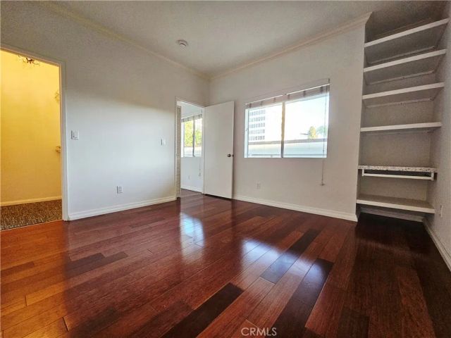 156 S Oak Knoll 209, Pasadena, CA 91101