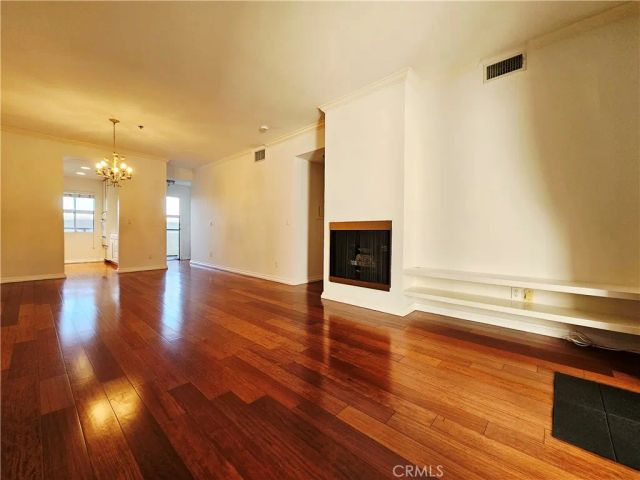 156 S Oak Knoll 209, Pasadena, CA 91101