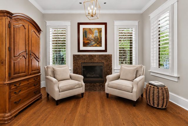 9290 HOLLOW CREEK CV, Germantown, TN 38138