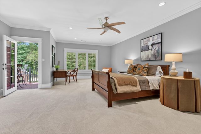 9290 HOLLOW CREEK CV, Germantown, TN 38138