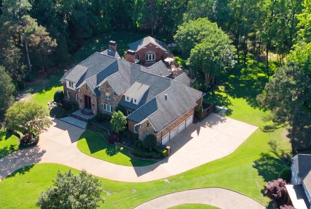 9290 HOLLOW CREEK CV, Germantown, TN 38138