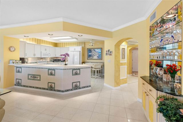 16750 GULF BOULEVARD 414, North Redington Beach, FL 33708