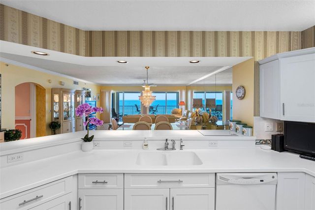 16750 GULF BOULEVARD 414, North Redington Beach, FL 33708