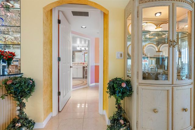 16750 GULF BOULEVARD 414, North Redington Beach, FL 33708