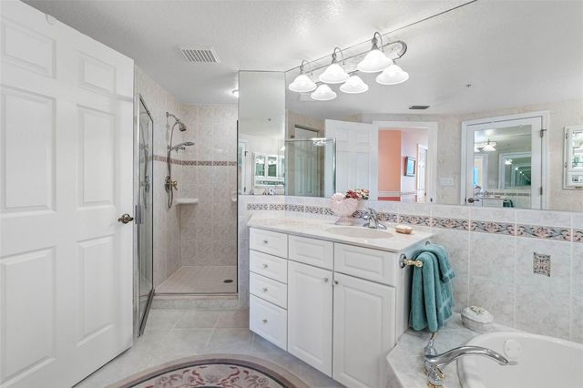 16750 GULF BOULEVARD 414, North Redington Beach, FL 33708