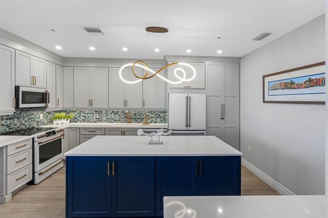 16750 GULF BOULEVARD 414, North Redington Beach, FL 33708