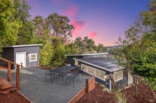 64 Mountain View Rd, Fairfax, CA 94930