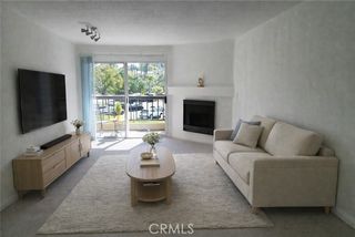 21500 Burbank 222, Woodland Hills (los Angeles), CA 91367