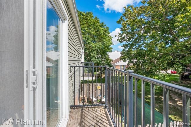 37619 Charter Oaks Boulevard, Clinton Township, MI 48036