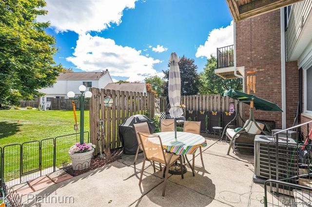 37619 Charter Oaks Boulevard, Clinton Township, MI 48036